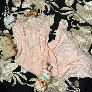 Deadstock Vintage 1940s or 50s Barbizon shiny nylon satin midi slip